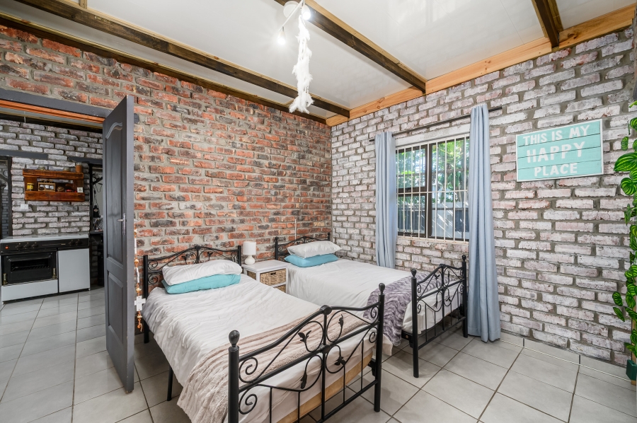 4 Bedroom Property for Sale in Cannonville Eastern Cape